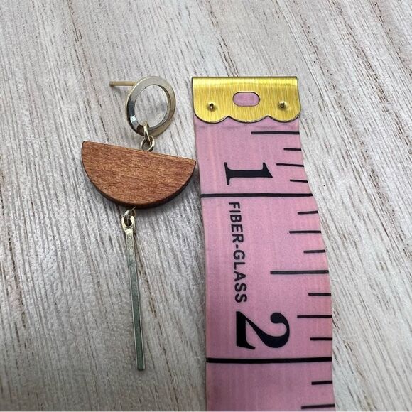 Gold tone dangle post unique geometric minimalist funky earrings - Picture 2 of 4